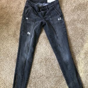 Treasure & Bond Ankle Zip Jeans